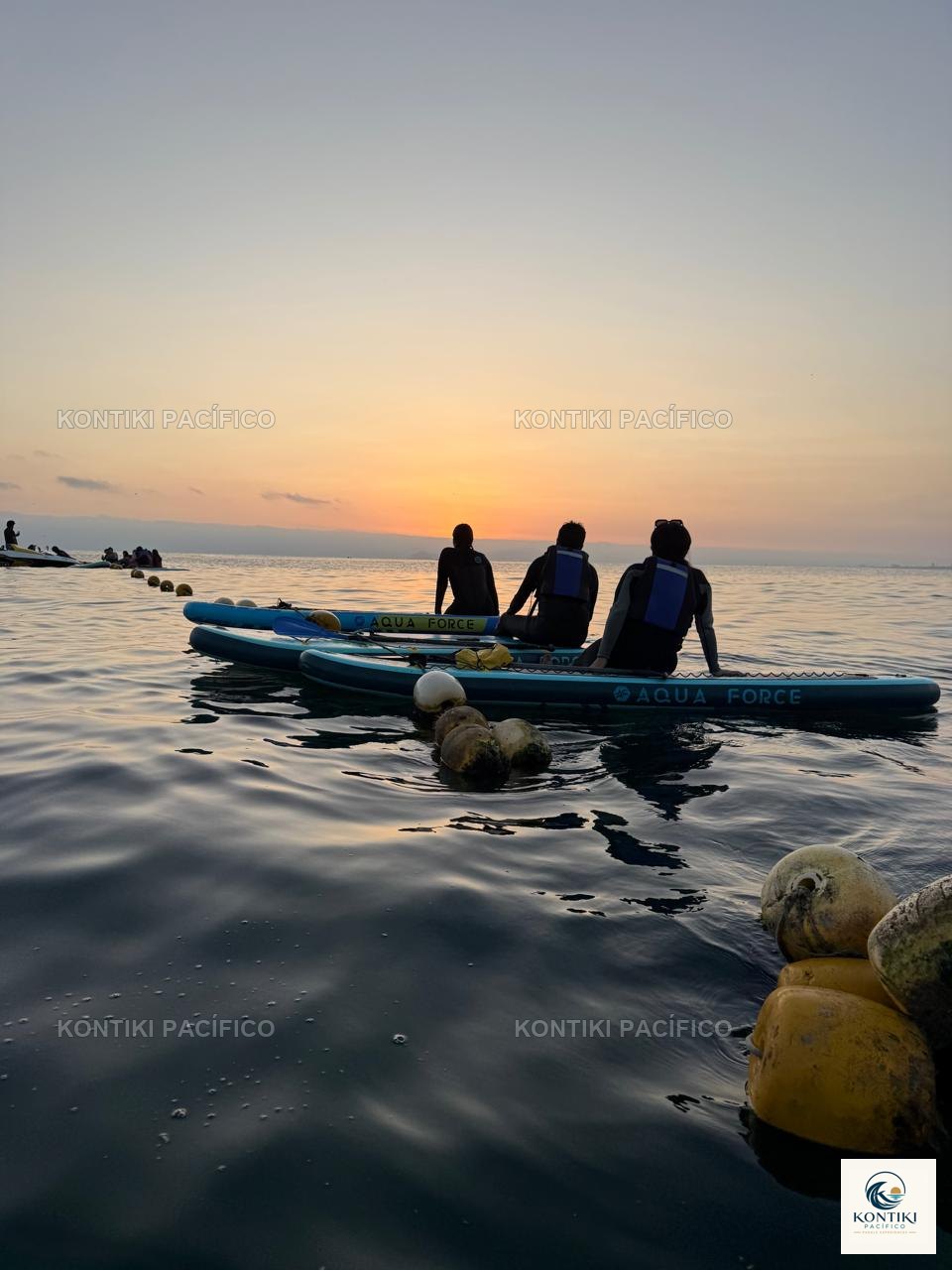 Fotografía de Kontiki Pacífico con marca de agua, muestra 2